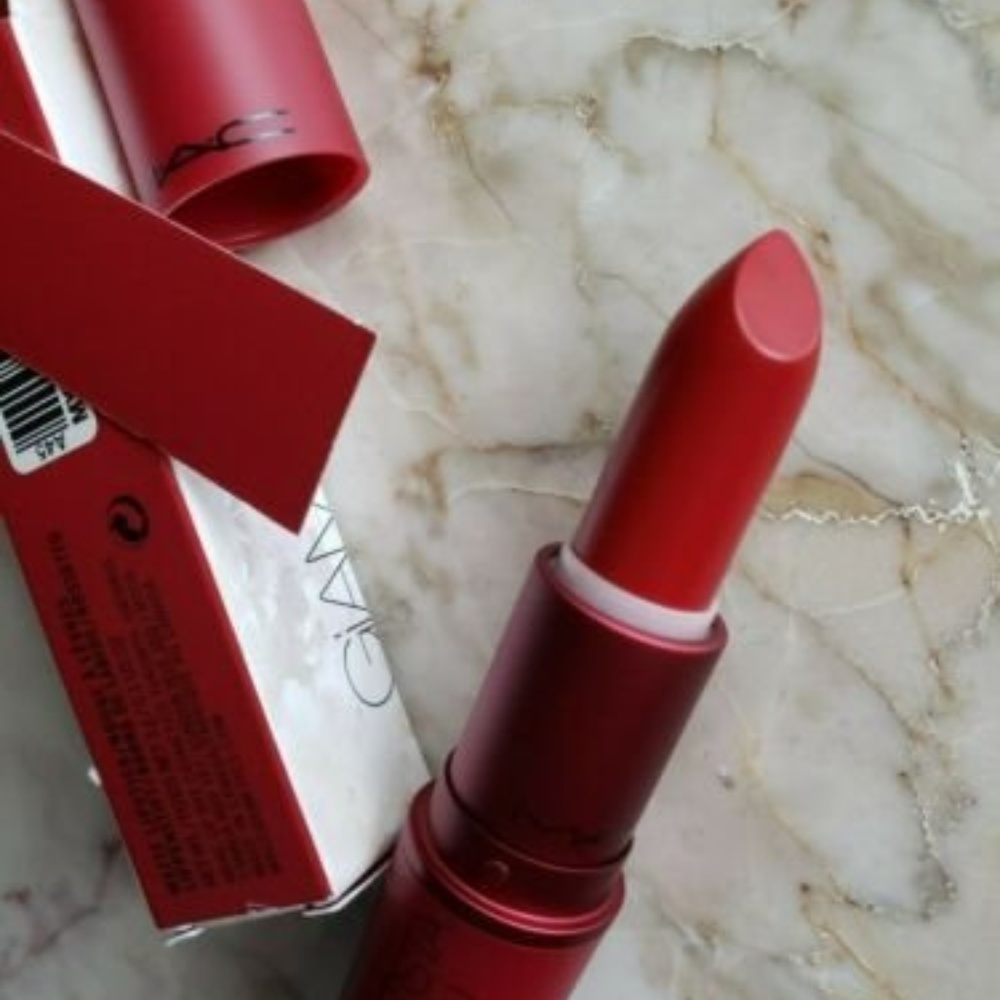 MAC GiAMBATTISTA VALLi MATTE Lipstick CHARLOTTE